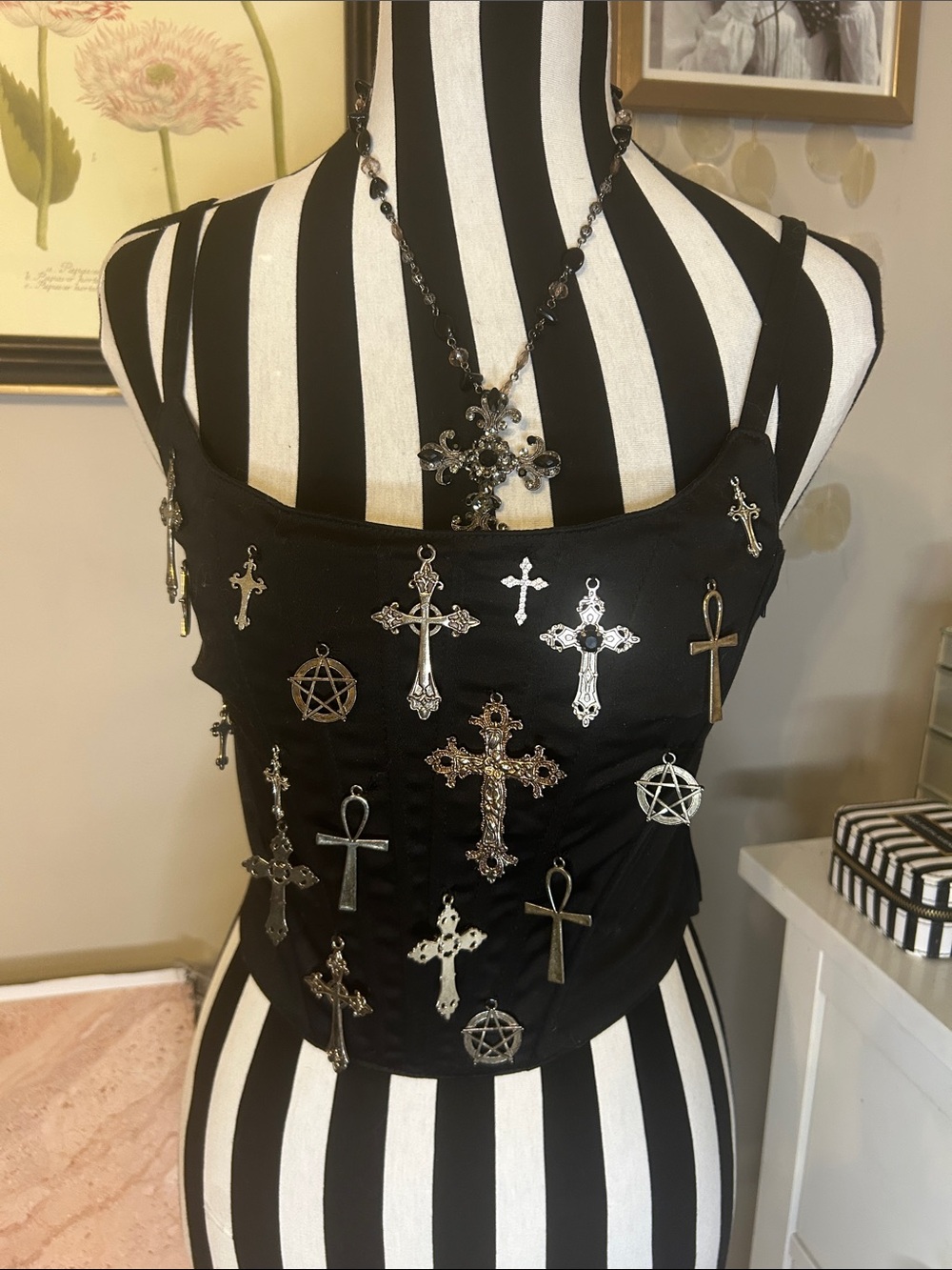 *Rare *Dolls Kill widow gothic cross lace up black satin Corset gothic necklace